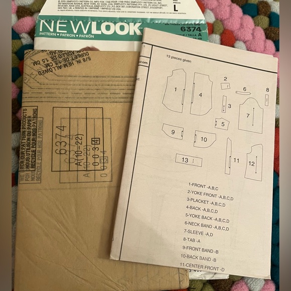 Simplicity Patterns Bundle of Four (4) UNCUT - Picture 4 of 11